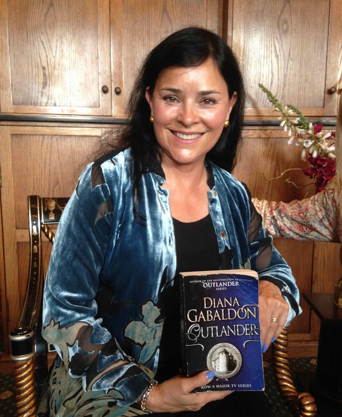 Gheibh Diana Gabaldon, &ugrave;ghdar Outlander, Dotaireachd Urramach bho UHI