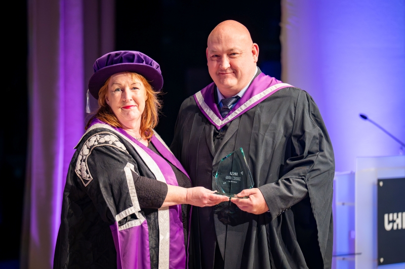 Lee Whittaker, recipient of The Chancellor’s Nursing Award, with Vicki Nairn